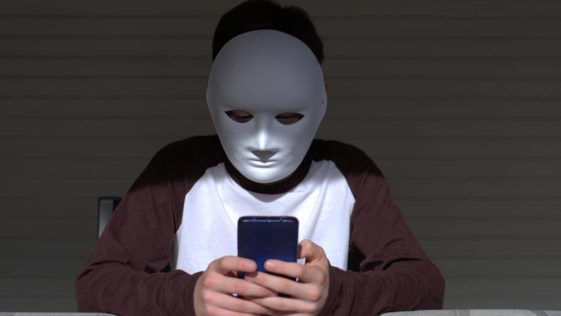 为什么有些人只在网络施暴?